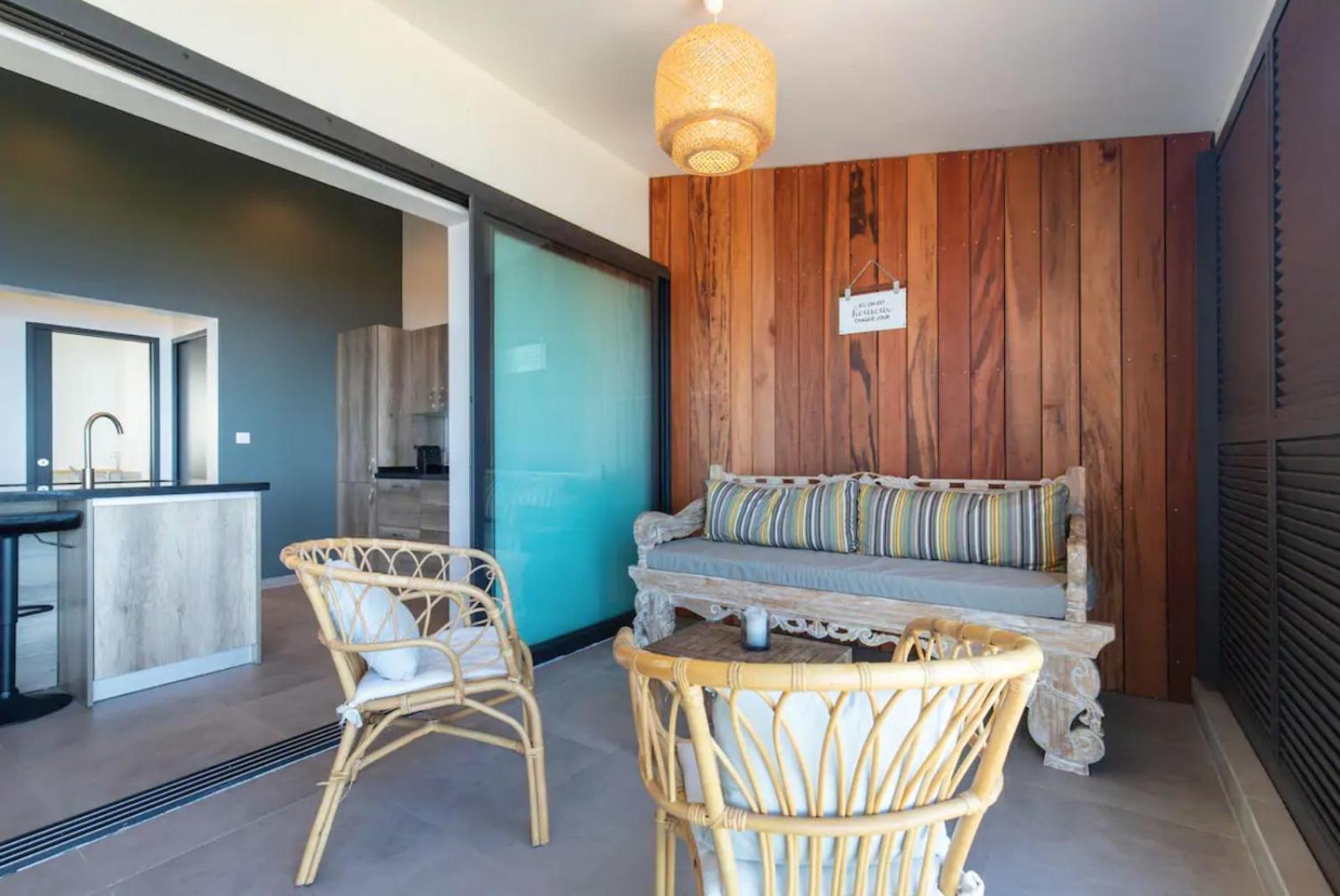 Ocean Sunset Apartment แซ็งต์-เลอ ภายนอก รูปภาพ